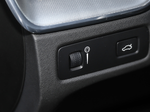 2018T5 (q)\(yn)(dng) g