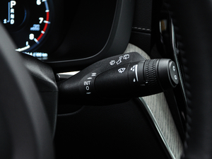 2018T5 (q)źA п؅^(q)