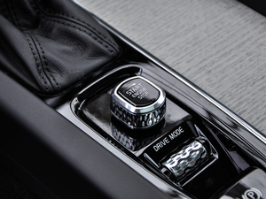 2018T5 (q)źA п؅^(q)