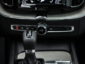 2018T5 (q)źA п؅^(q)