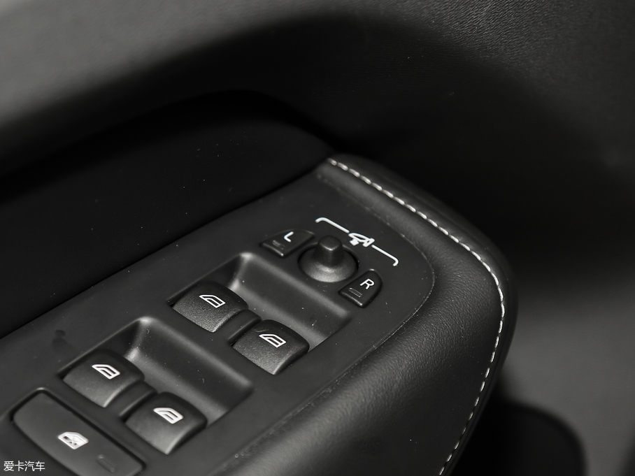 2018֠XC60Դ T8 E\Ӱ