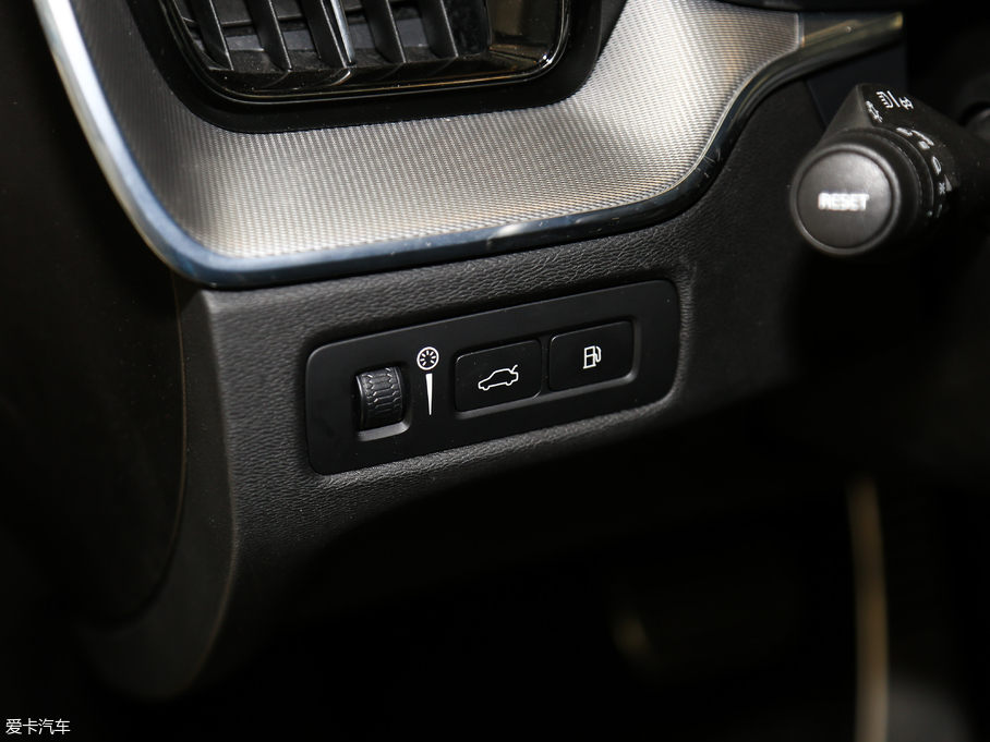 2018֠XC60Դ T8 E(q)(dng)\(yn)(dng)