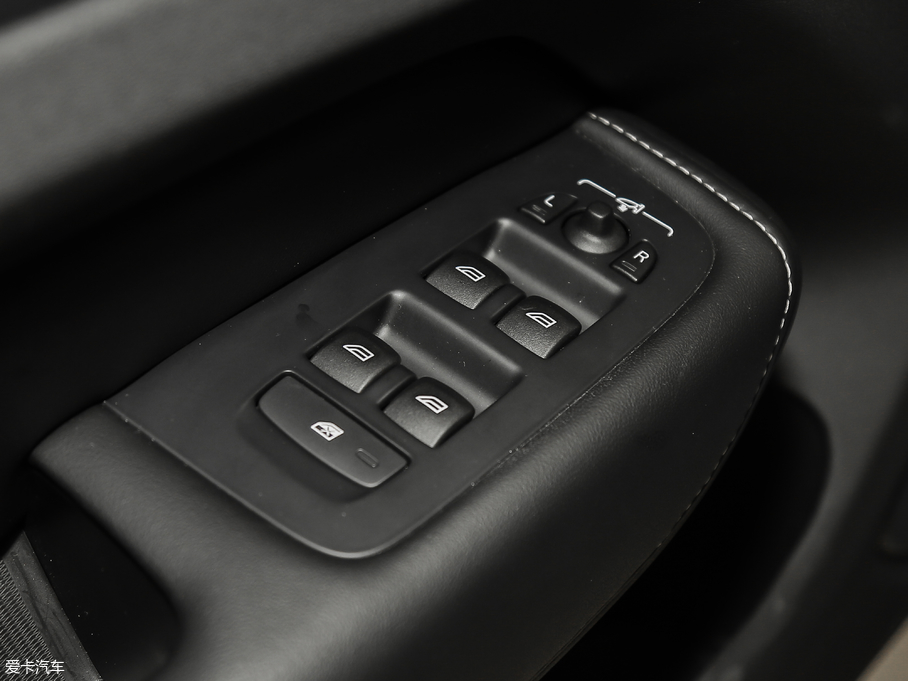 2018֠XC60Դ T8 E(q)(dng)\(yn)(dng)