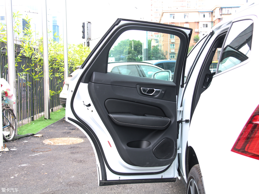 2018֠XC60Դ T8 E(q)\Ӱ