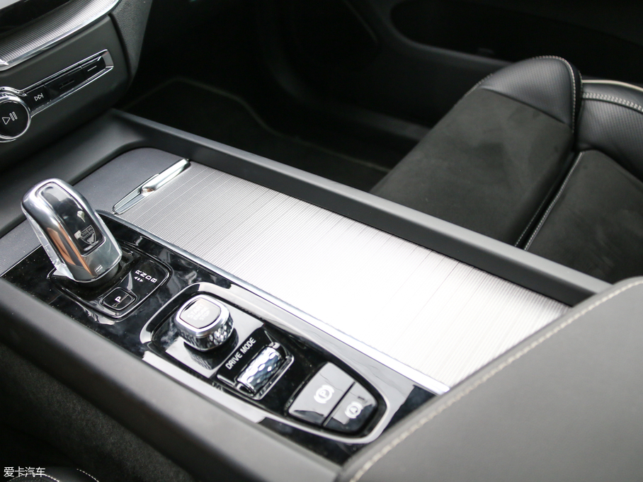 2018֠XC60Դ T8 E\Ӱ
