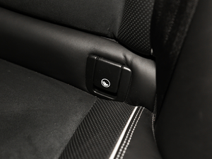 2018T8 E(q)(dng)\(yn)(dng) g