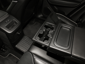 2018T8 E(q)(dng)\(yn)(dng) g