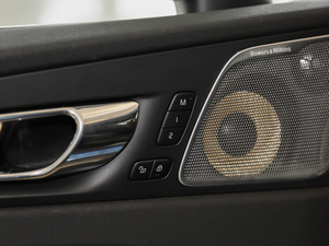 2018T8 E(q)(dng)\(yn)(dng) g