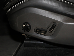 2018T8 E(q)(dng)\(yn)(dng) {{(dio)(ji)