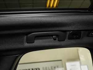 2018T8 E(q)(dng)\(yn)(dng) g