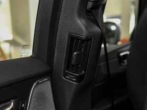 2018T8 E(q)(dng)\(yn)(dng) g