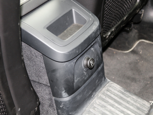 2018T8 E(q)(dng)\(yn)(dng) g