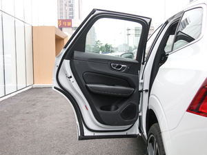 2018T8 E(q)(dng)\(yn)(dng) g