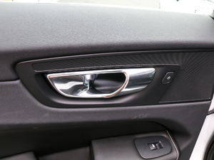 2018T8 E(q)(dng)\(yn)(dng) g