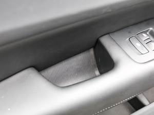 2018T8 E(q)(dng)\(yn)(dng) g