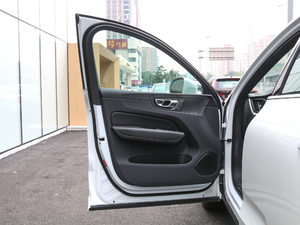 2018T8 E(q)(dng)\(yn)(dng) g