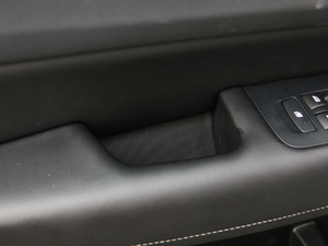 2018T8 E(q)(dng)\(yn)(dng) g