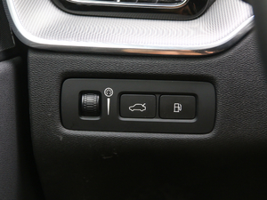 2018T8 E(q)\Ӱ п؅^(q)