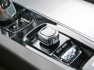 2018T8 E(q)\Ӱ п؅^(q)