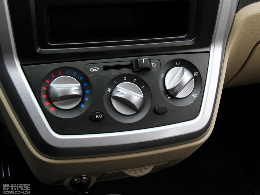 2014��vM70 1.2L �¸���