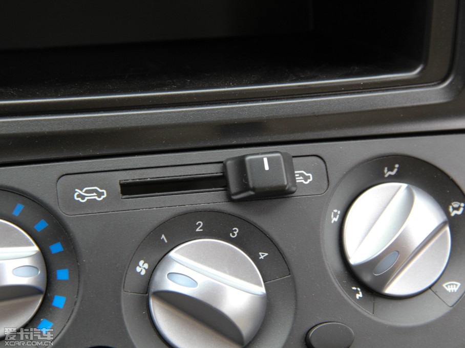 2014��vM70 1.2L �¸���