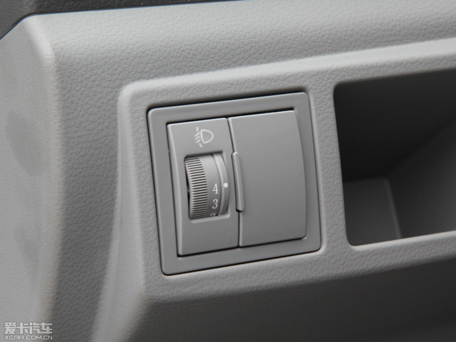 2014��vM70 1.2L ������