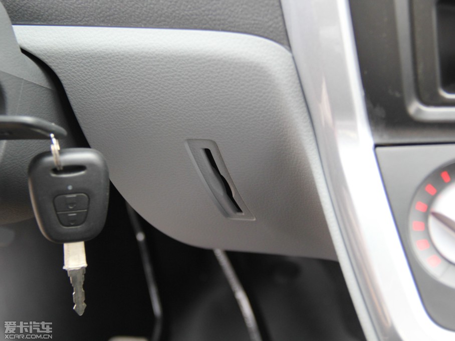 2014��vM70 1.2L ������