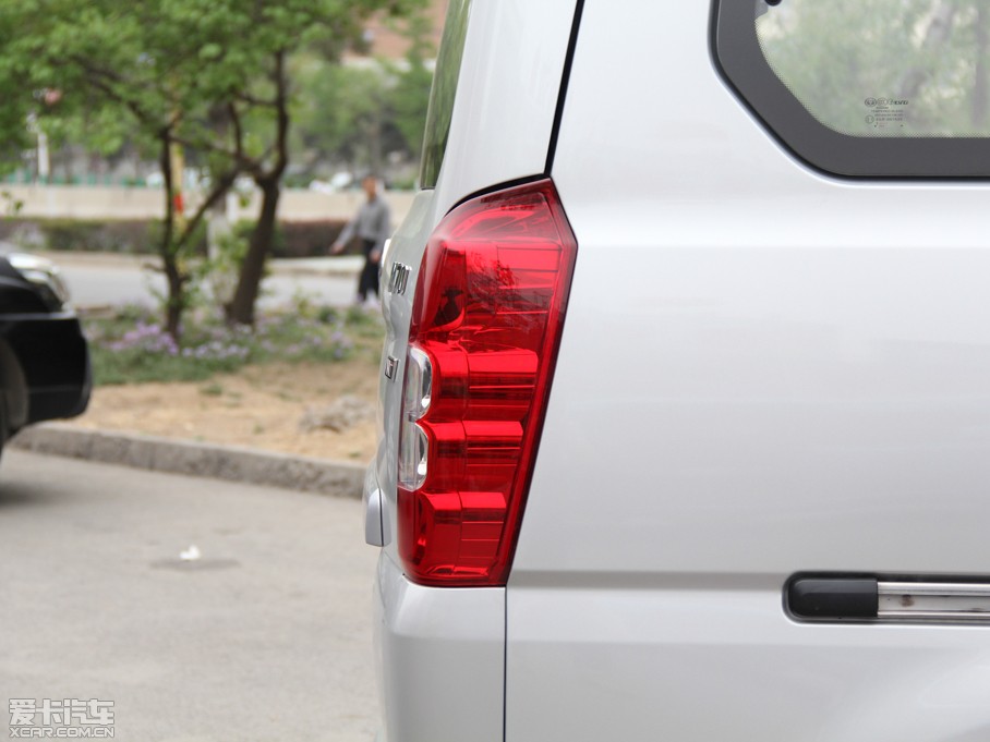 2014��vM70 1.2L ������