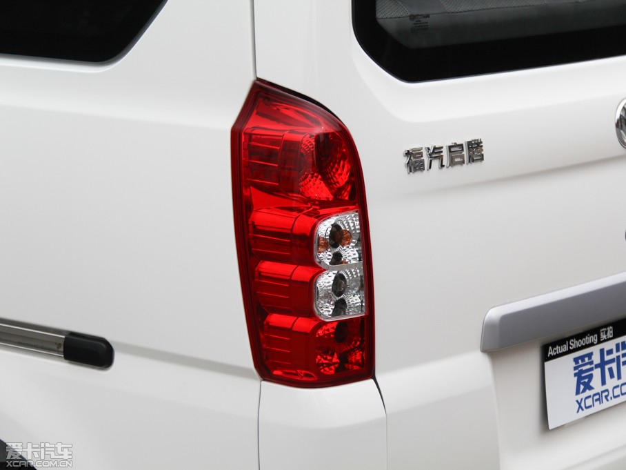 2014��vM70 1.2L ���I��