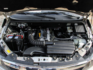 2015款1.5L 手动旗舰型 发动机