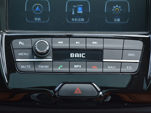 2018款1.3T CVT豪华型 音响调节