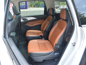 2018款1.3T CVT豪华型 后排空间