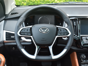 2018款1.3T CVT豪华型 方向盘