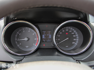 北汽幻速2014款幻速S2