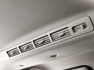 2014款1.5L 手动基本版 国IV 空间座椅