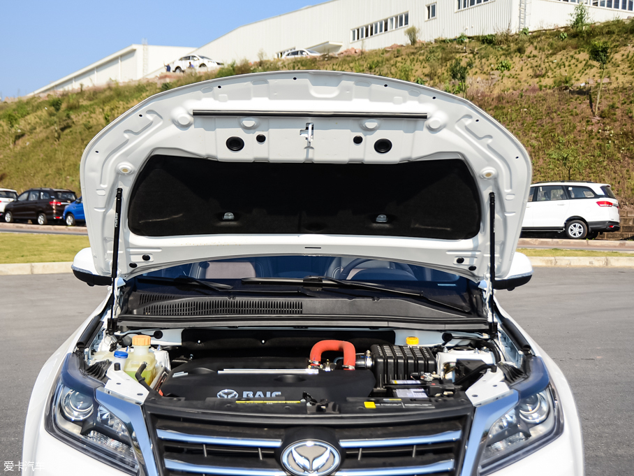 北汽幻速2016款幻速S6