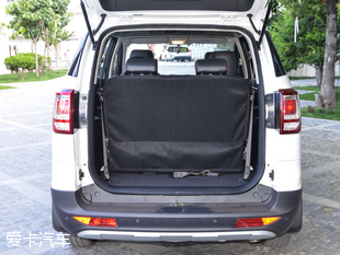 北汽幻速2015款幻速S3