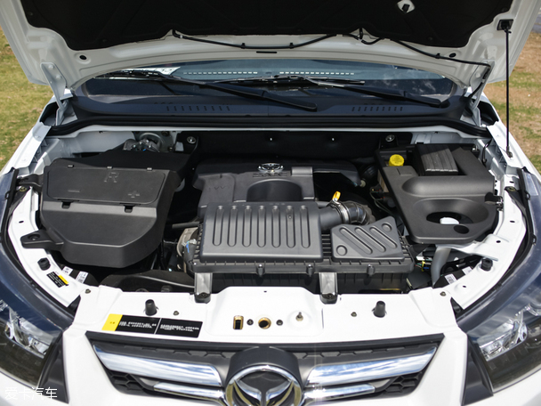 北汽幻速2015款幻速S3