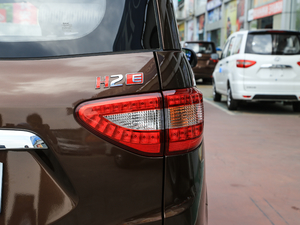 2016款E 1.5L 手动经典型 尾灯