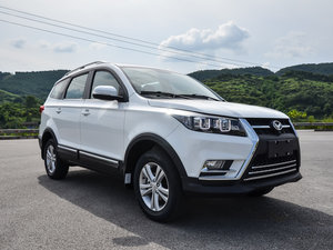 2016款1.5L 手动尊享型 整体外观