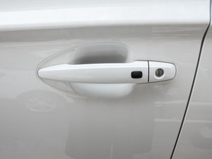 2016款1.5L 手动尊享型 主驾门拉手