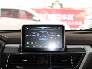 2018款1.5T 手动尊享型 中控台显示屏