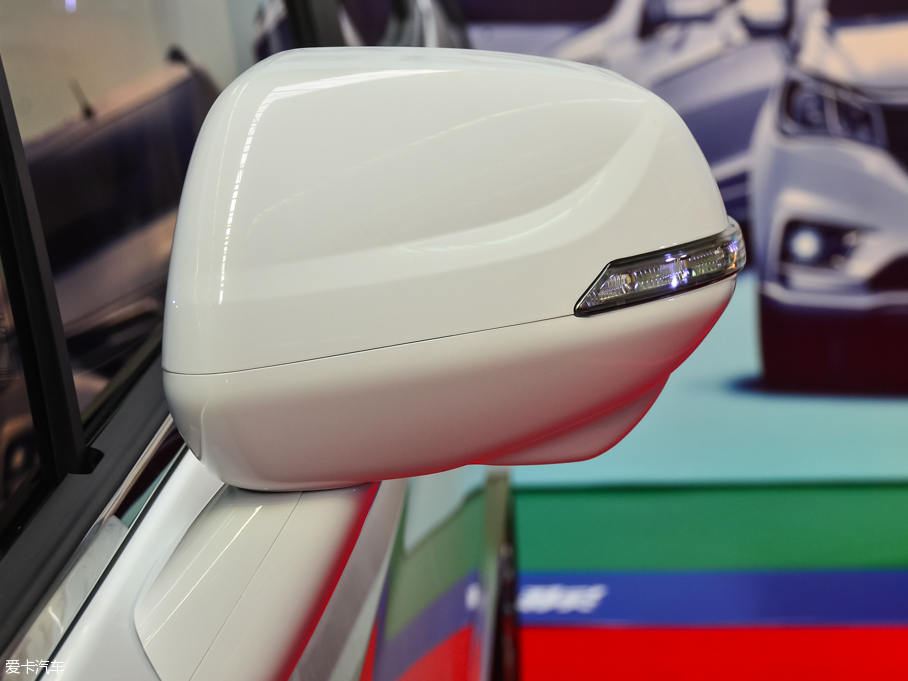 2015Ӣ737 1.5L քӺA