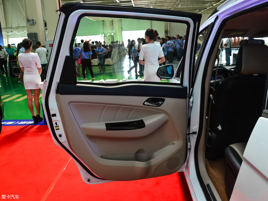 2015Ӣ737 1.5L ք(dng)A(do)