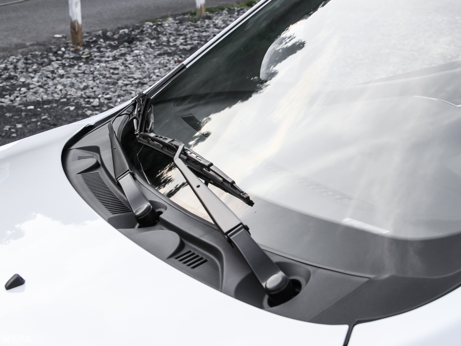 2015Ӣ737 1.5L քӺA