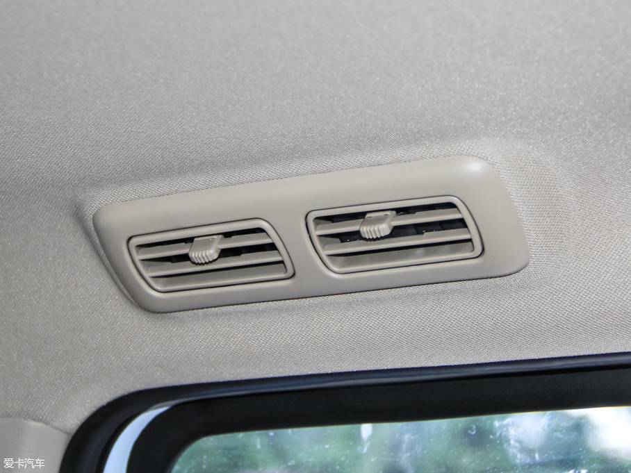 2015Ӣ737 1.5L քӺA