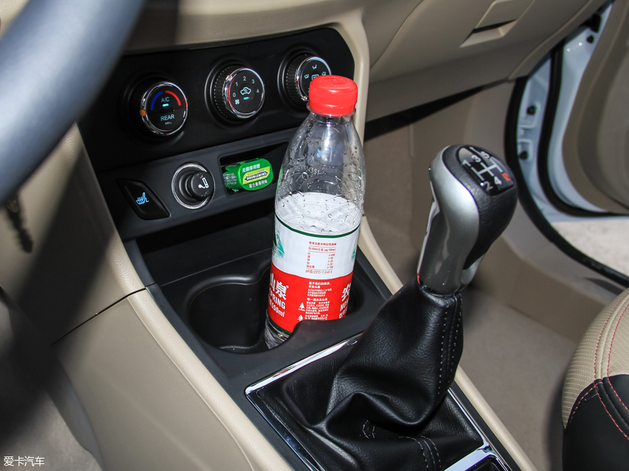 2015Ӣ737 1.5L ք(dng)A(do)