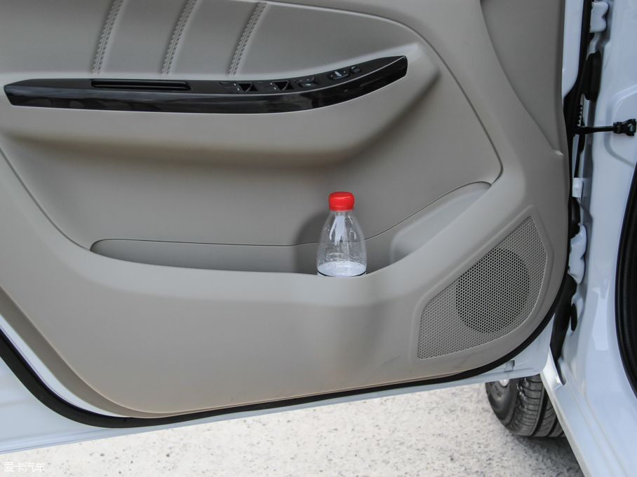 2015Ӣ737 1.5L քӺA