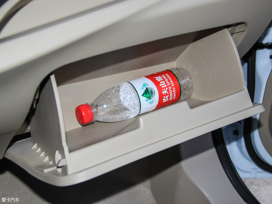 2015Ӣ737 1.5L քӺA