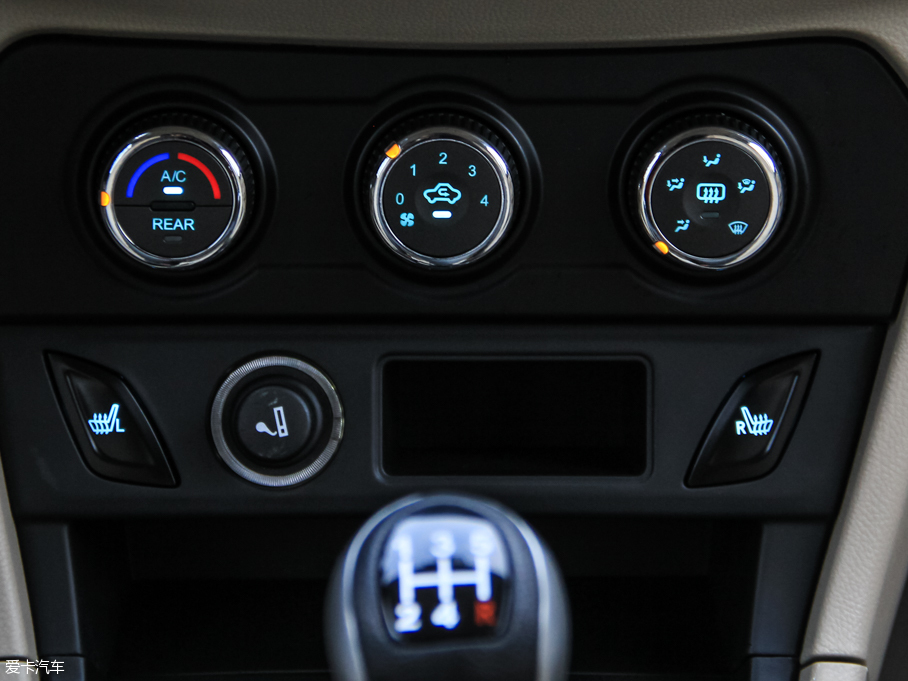 2015Ӣ737 1.5L քӺA